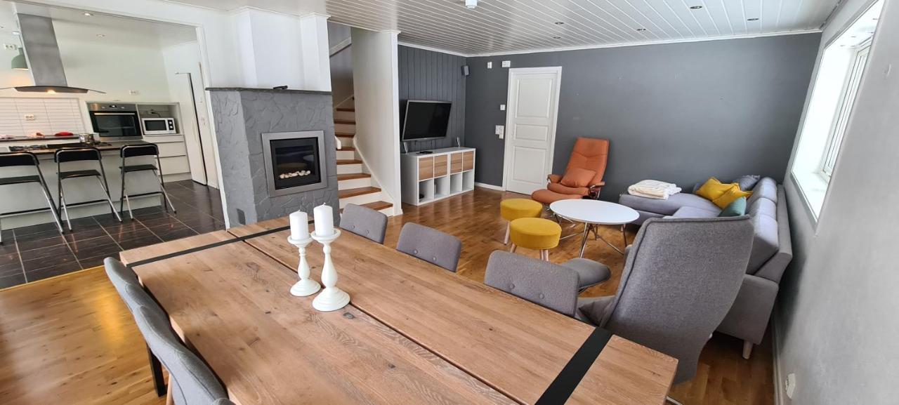 Cheerful 4-Bedroom Home With Fireplace, 1,5Km From Flam Center Aurland Exteriér fotografie