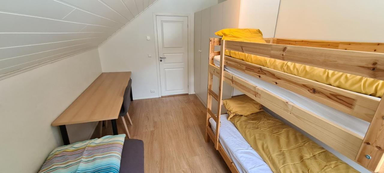 Cheerful 4-Bedroom Home With Fireplace, 1,5Km From Flam Center Aurland Exteriér fotografie